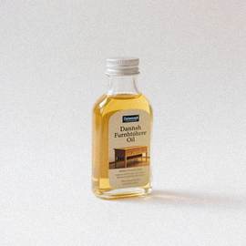 Flaske med dansk møbelolie